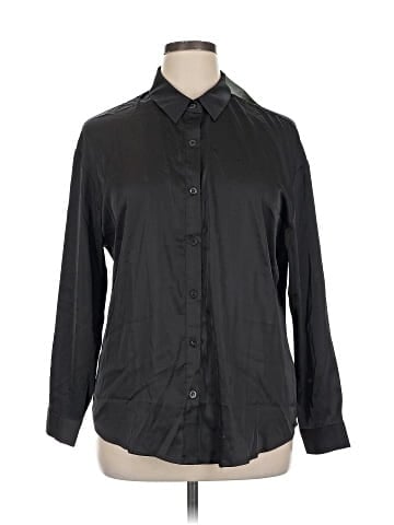 Sabrinas 3/4 Sleeve Blouse (view 1)