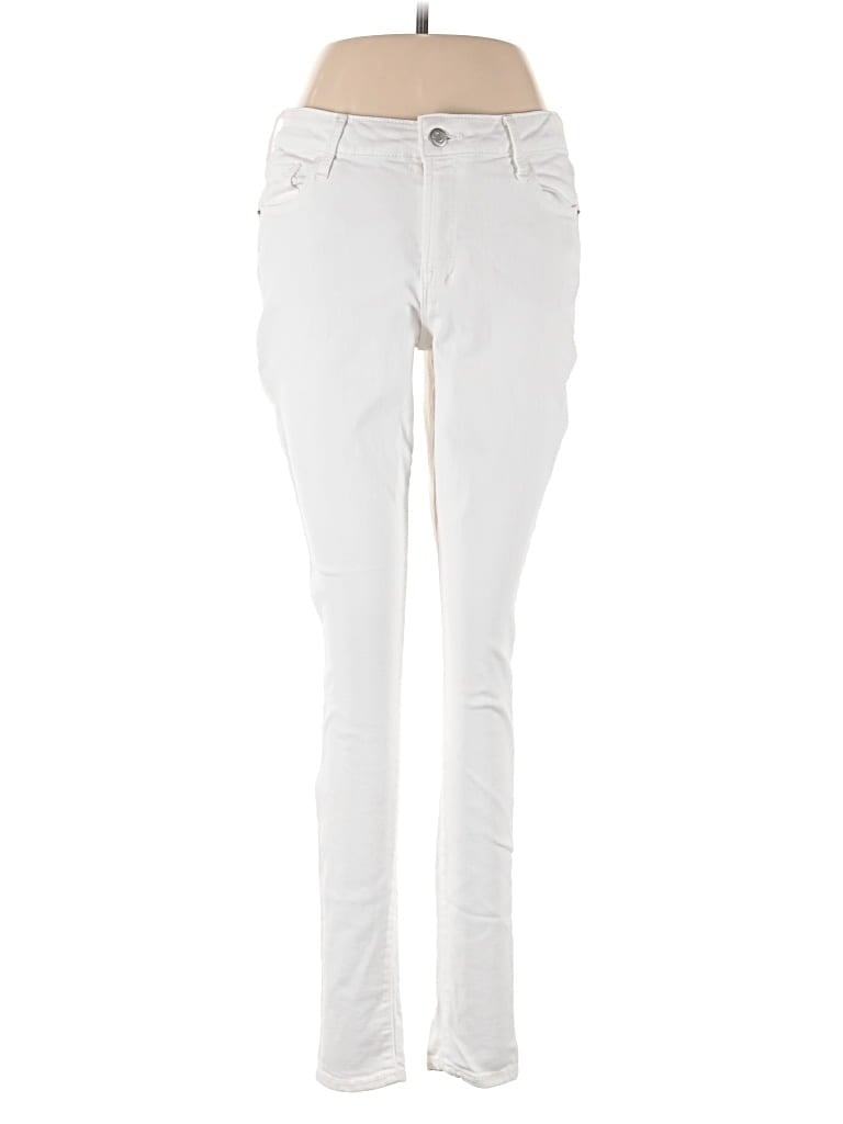 Click to view more detailed imagery on our partner's website Pre-owned Old Navy Jeans In White