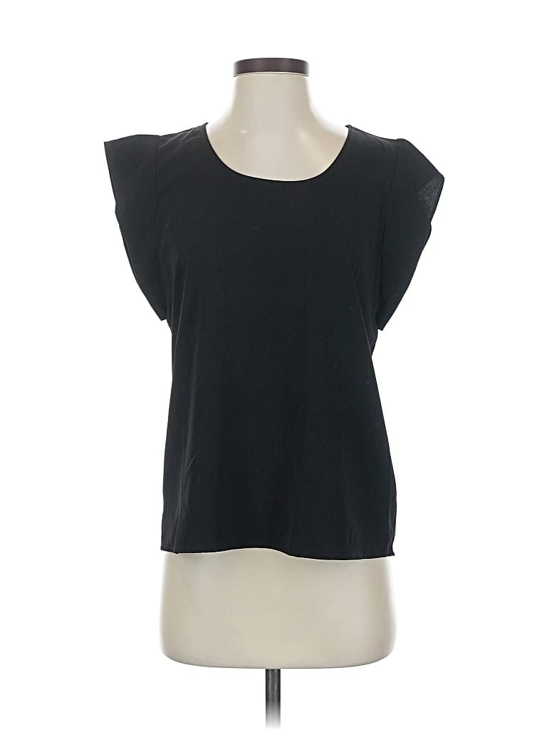 Click to view more detailed imagery on our partner's website Pre-owned Express Short Sleeve Top Black Scoop Neck Tops