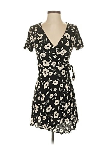 Lulus Casual Dress (view 1)