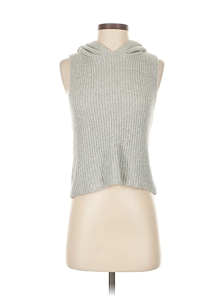 Click to view more detailed imagery on our partner's website Pre-owned Zara Sweater Vest In Silver
