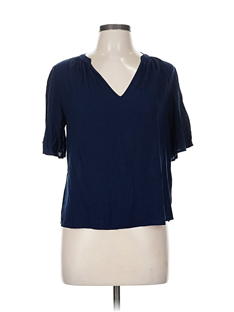Click to view more detailed imagery on our partner's website Pre-owned Velvet By Graham & Spencer Short Sleeve Blouse In Blue