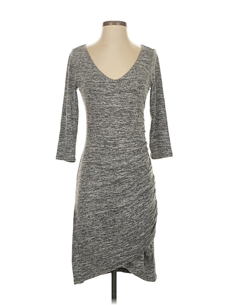 Click to view more detailed imagery on our partner's website Pre-owned Leith Casual Dress In Gray