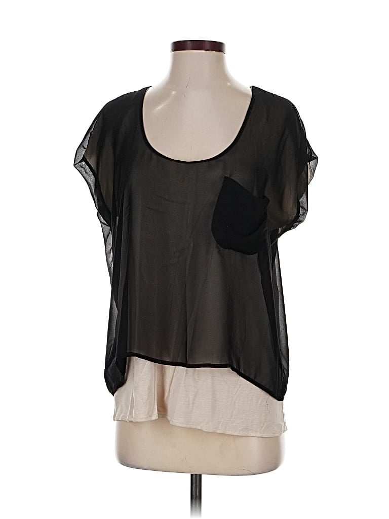 Click to view more detailed imagery on our partner's website Pre-owned Bar Iii Short Sleeve Top Black Scoop Neck Tops
