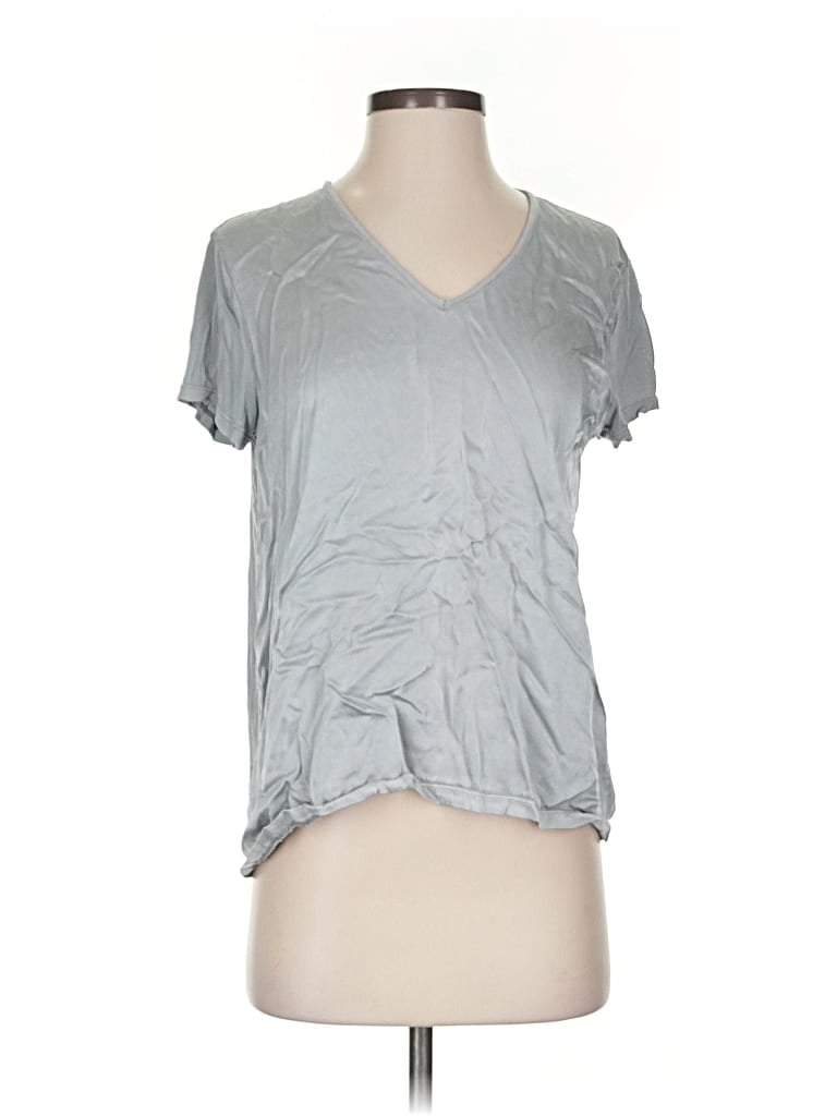 Click to view more detailed imagery on our partner's website Pre-owned Xcvi Short Sleeve Top Gray V Neck Tops