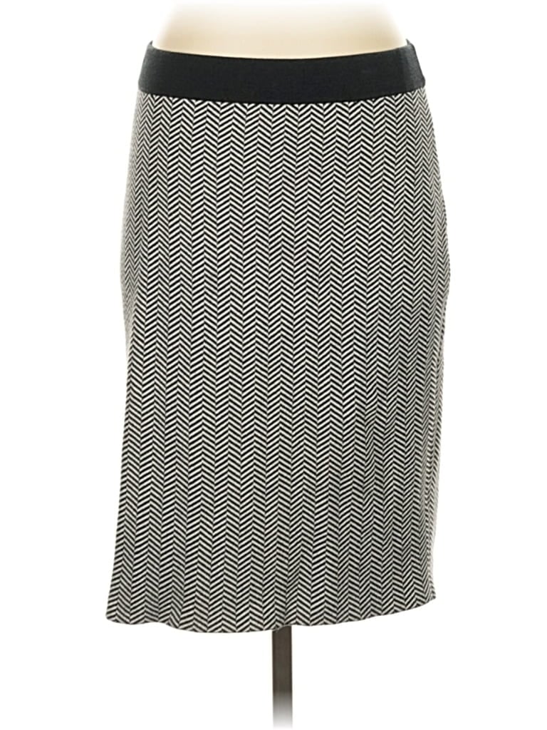 Click to view more detailed imagery on our partner's website Pre-owned Elle Casual Skirt In Gray