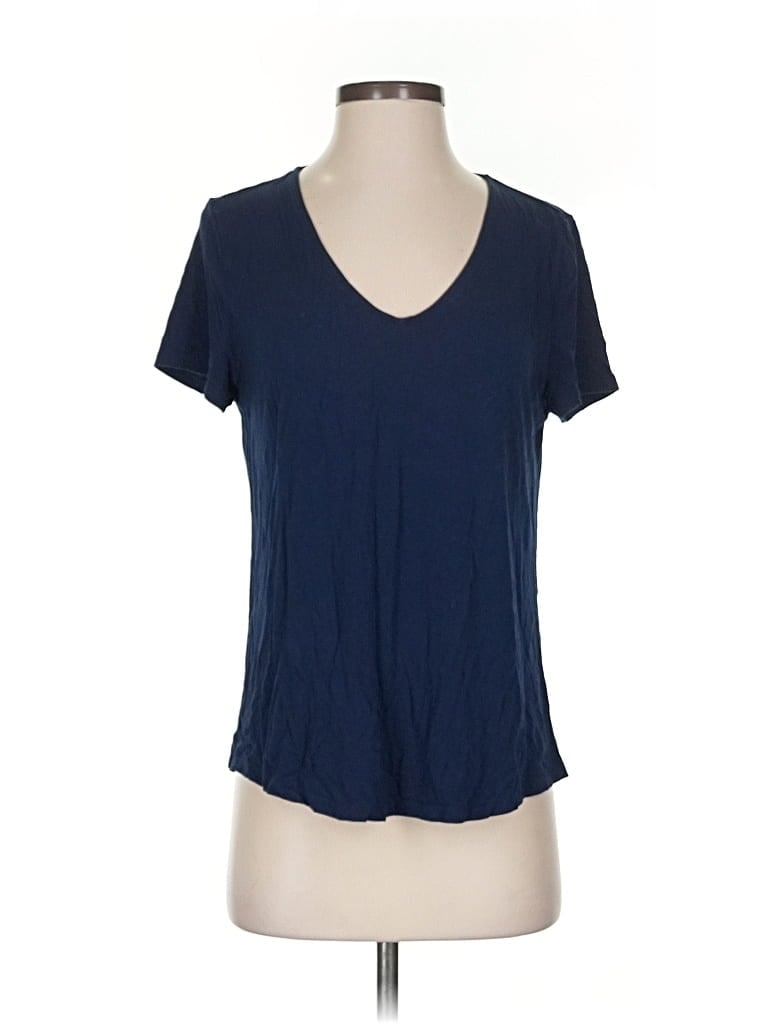 Click to view more detailed imagery on our partner's website Pre-owned Soma Short Sleeve Top Blue V Neck Tops