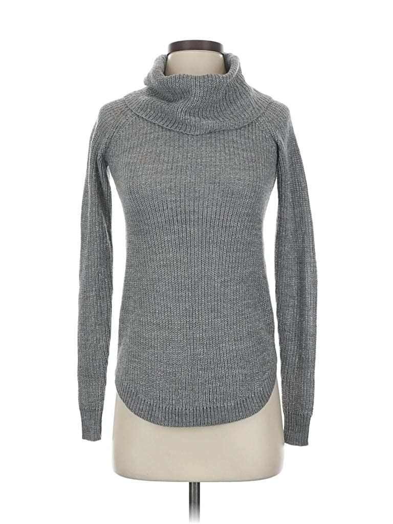 Click to view more detailed imagery on our partner's website Pre-owned Bcx Turtleneck Sweater In Gray