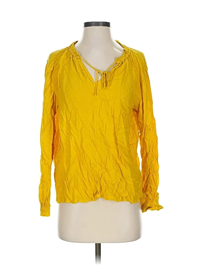 Click to view more detailed imagery on our partner's website Pre-owned Velvet By Graham & Spencer Long Sleeve Blouse In Yellow