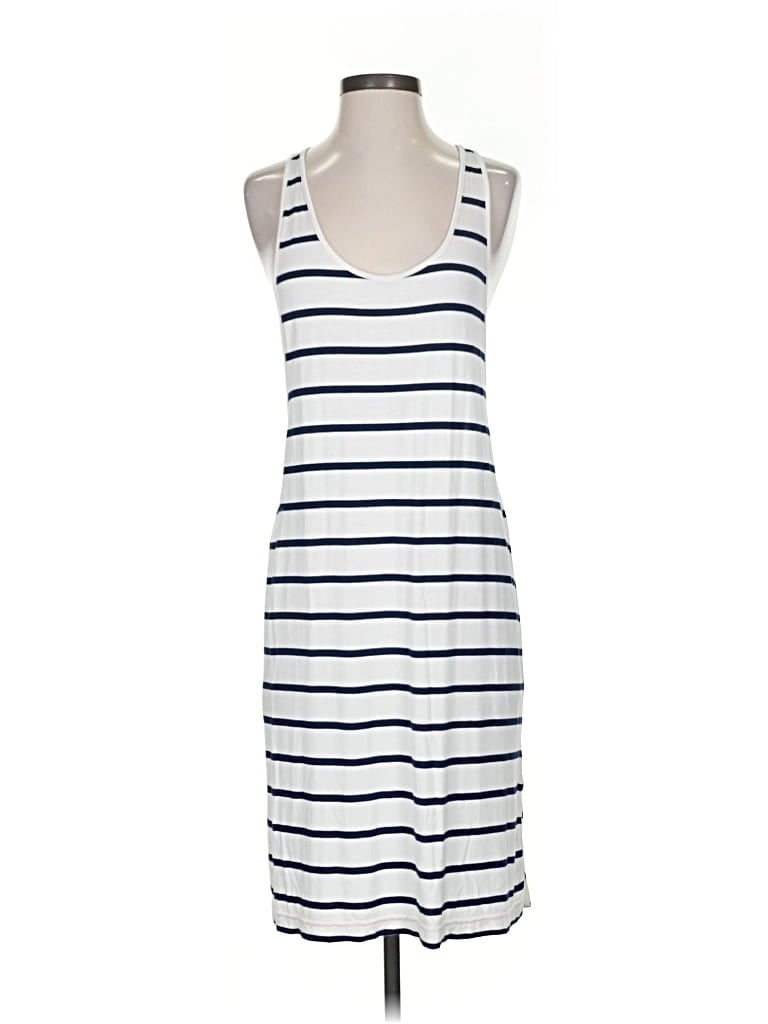 Click to view more detailed imagery on our partner's website Pre-owned Lovers & Friends Casual Dress In White