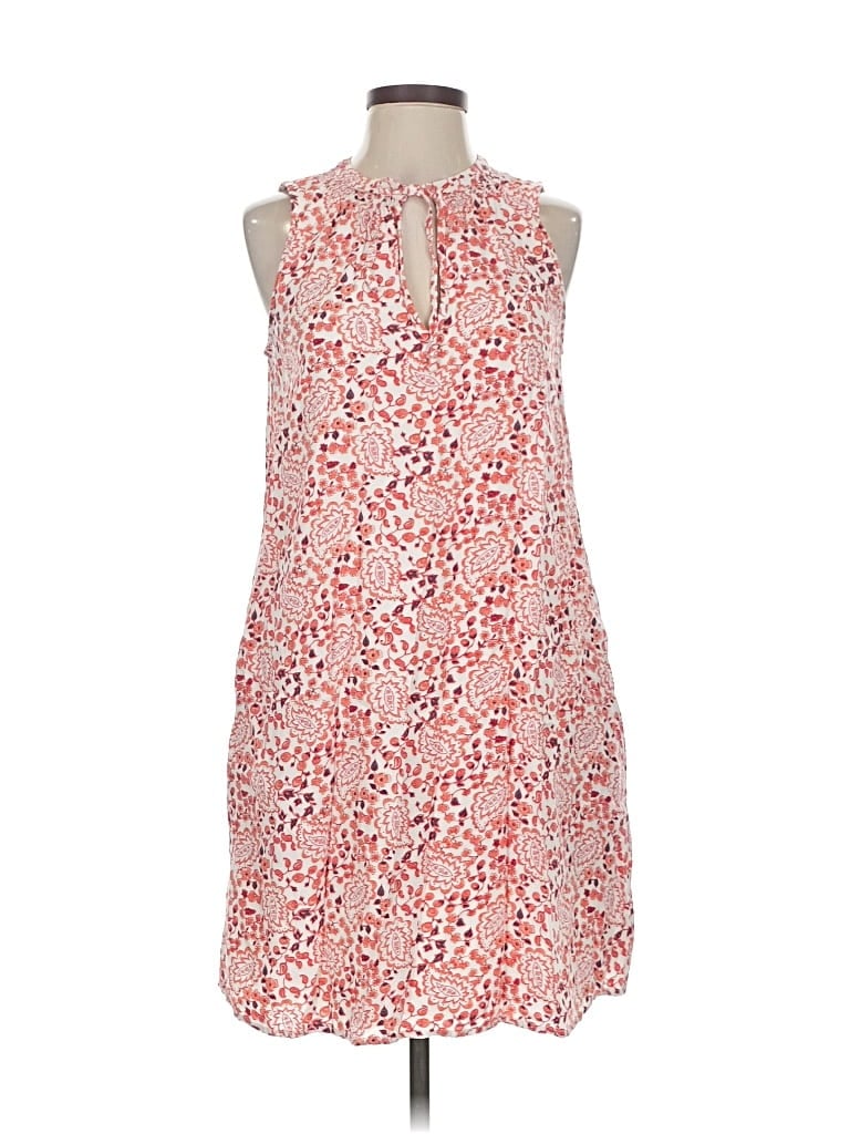 Click to view more detailed imagery on our partner's website Pre-owned Gap Casual Dress In Red