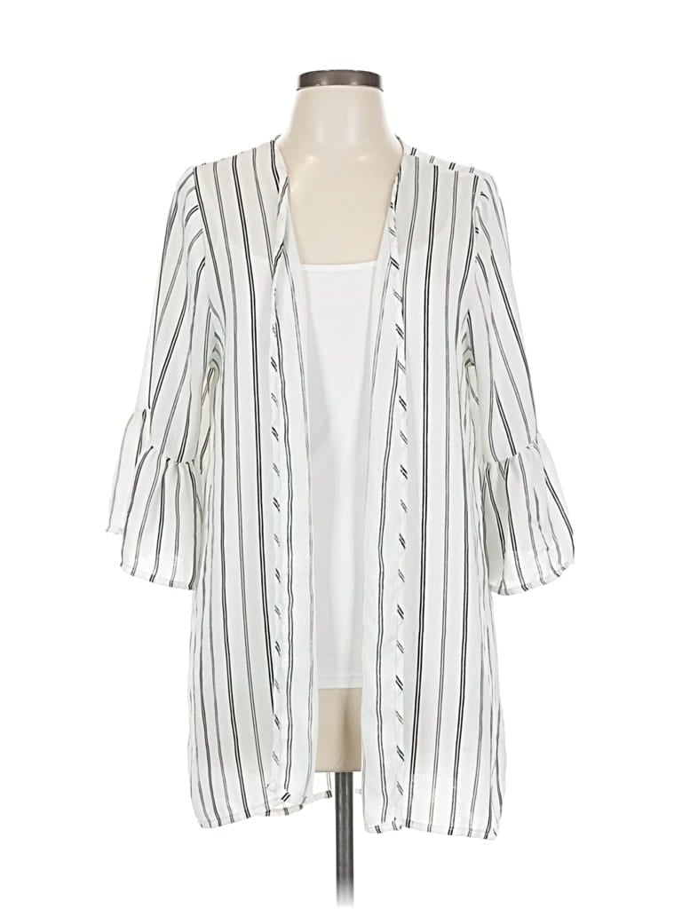 GYPSIES & MOONDUST Pre-owned Kimono In White