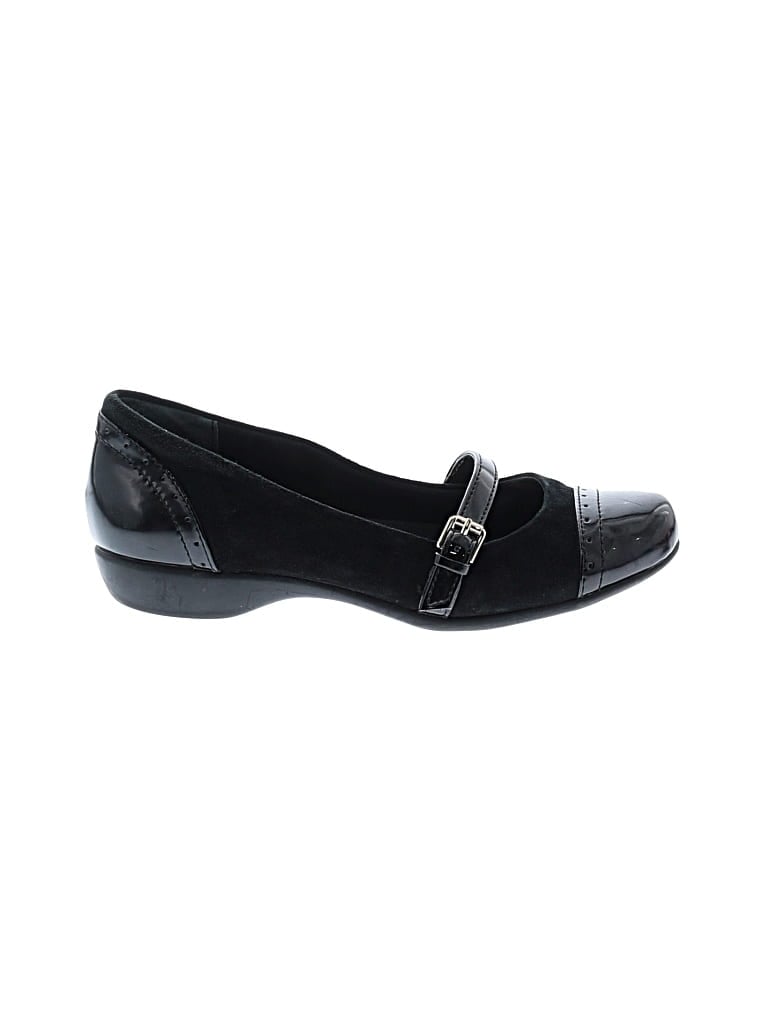 Pre-owned Gianni Bini Flats In Black