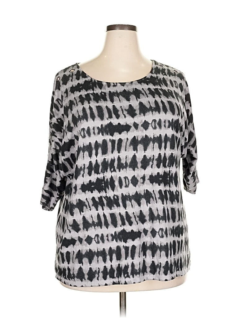 Click to view more detailed imagery on our partner's website Pre-owned Belle By Belldini 3/4 Sleeve T-shirt In Gray