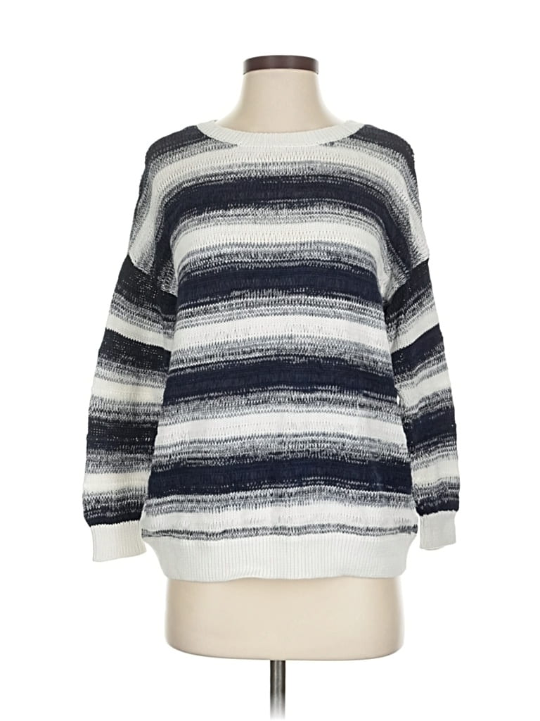 Click to view more detailed imagery on our partner's website Pre-owned Vince Pullover Sweater In White