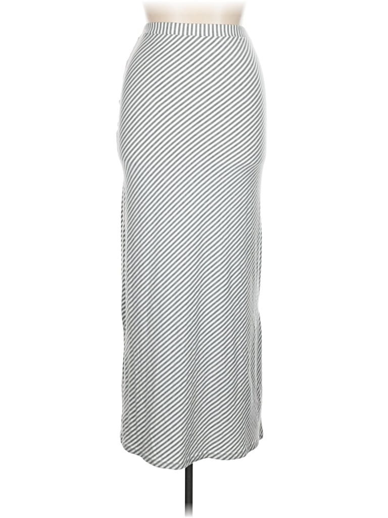 Pre-owned Thyme And Honey Casual Skirt In Silver