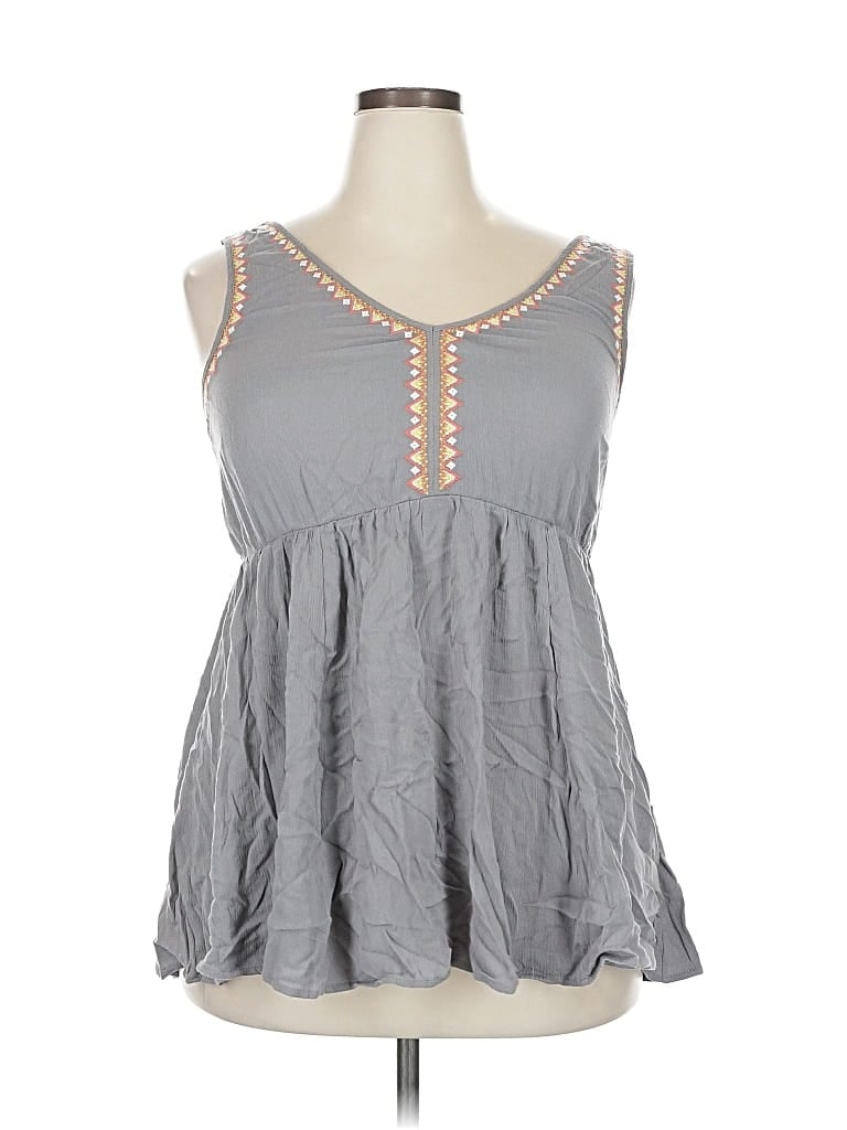 Pre-owned Torrid Sleeveless Blouse In Gray