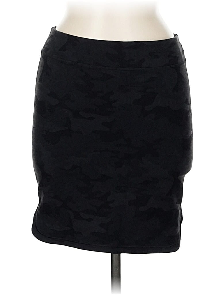 Pre-owned Lululemon Athletica Casual Skirt In Black