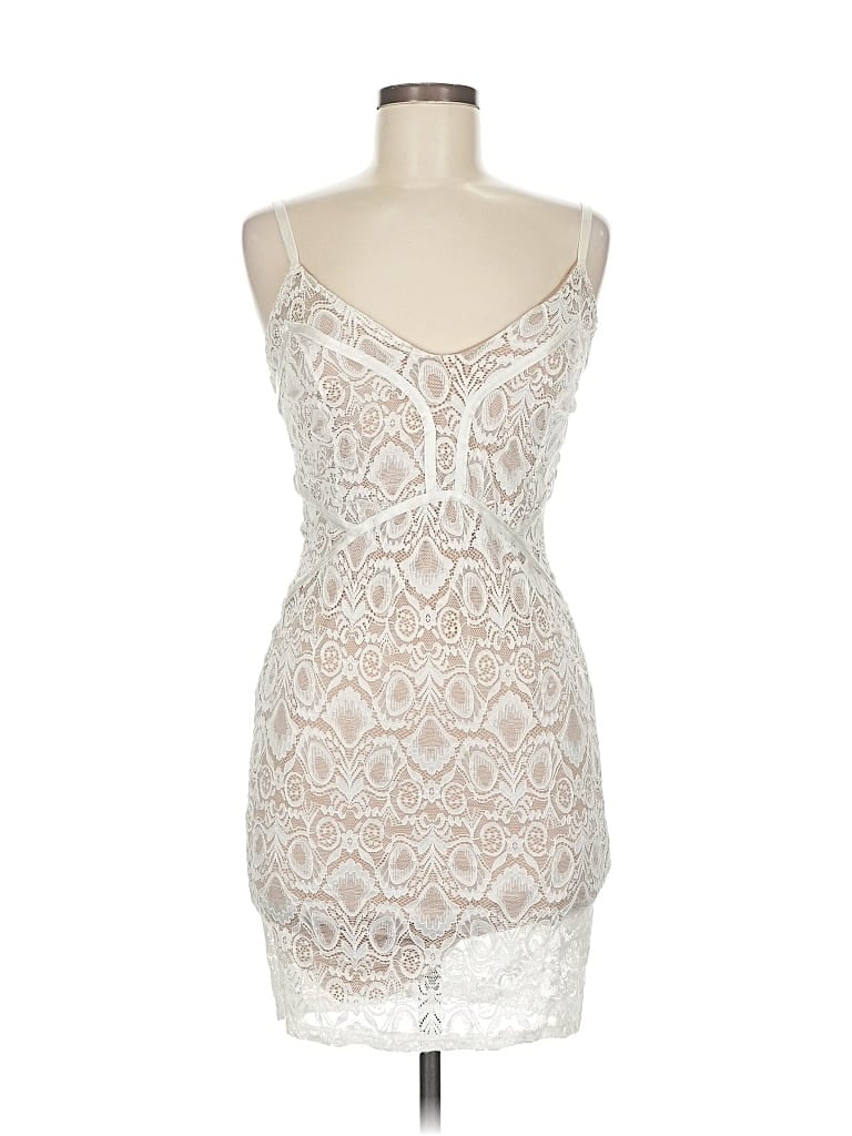 Pre-owned Guess Cocktail Dress In White