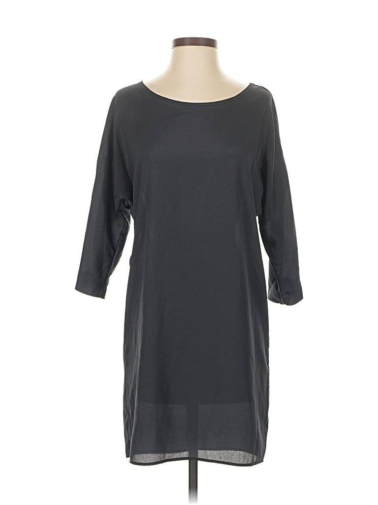Click to view more detailed imagery on our partner's website Pre-owned Eight Sixty Casual Dress In Gray