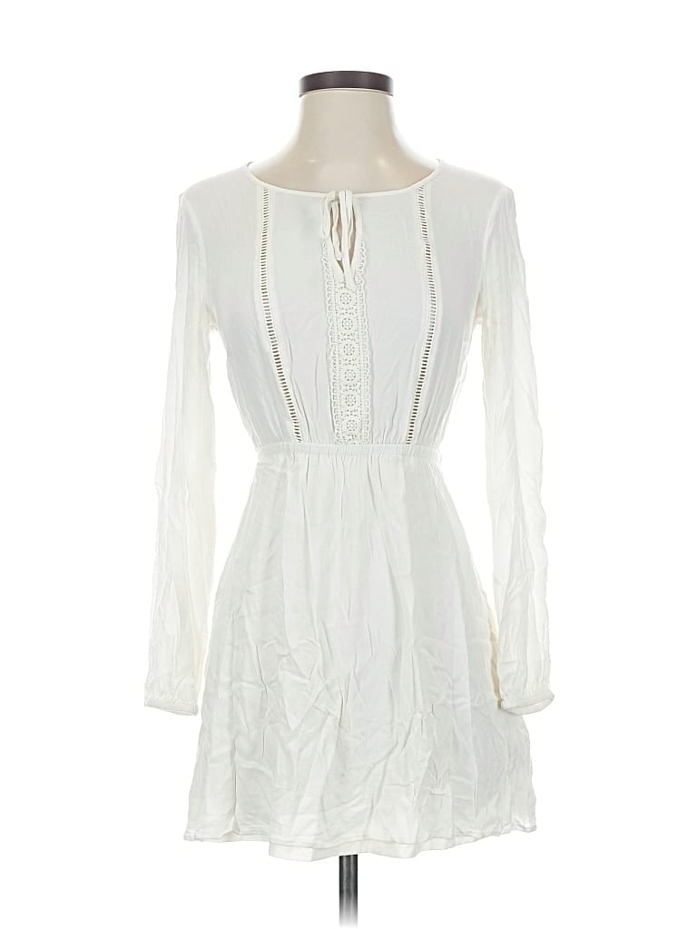 Pre-owned Divided By H&m Casual Dress In White