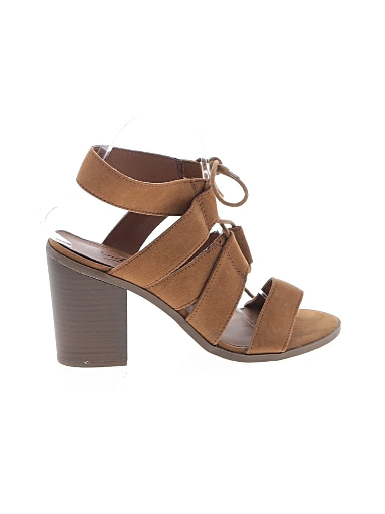 Click to view more detailed imagery on our partner's website Pre-owned Candies Candie's Heels In Brown