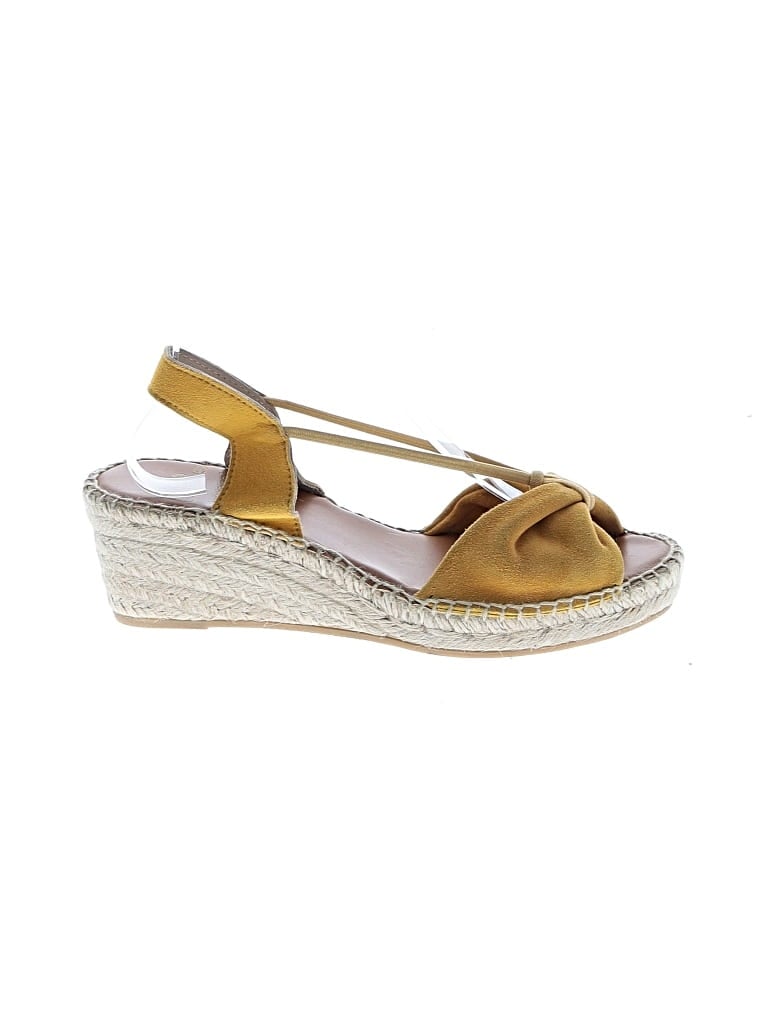 Pre-owned Andre Assous Wedges In Yellow