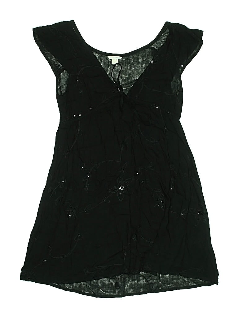 Click to view more detailed imagery on our partner's website Pre-owned Cool Change Swimsuit Cover Up In Black
