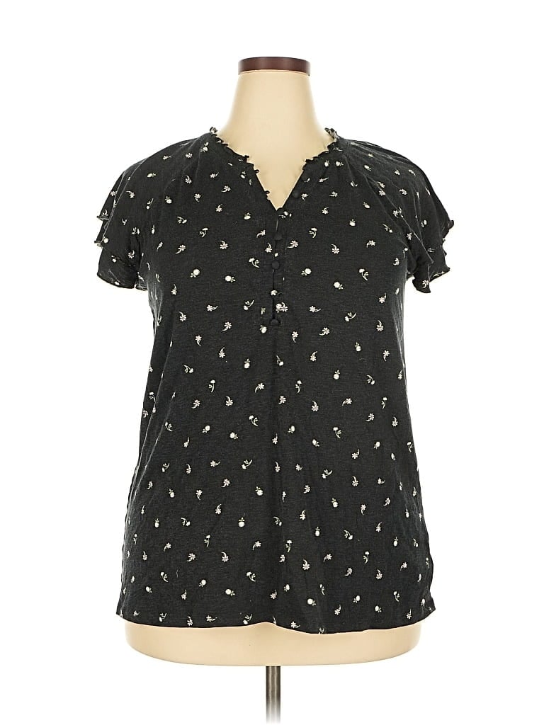 Pre-owned Torrid Short Sleeve Blouse In Black