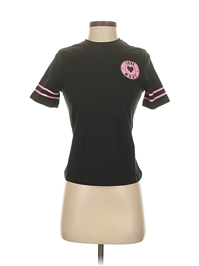 Pre-owned 2 To 5 Designs Short Sleeve T-shirt In Black