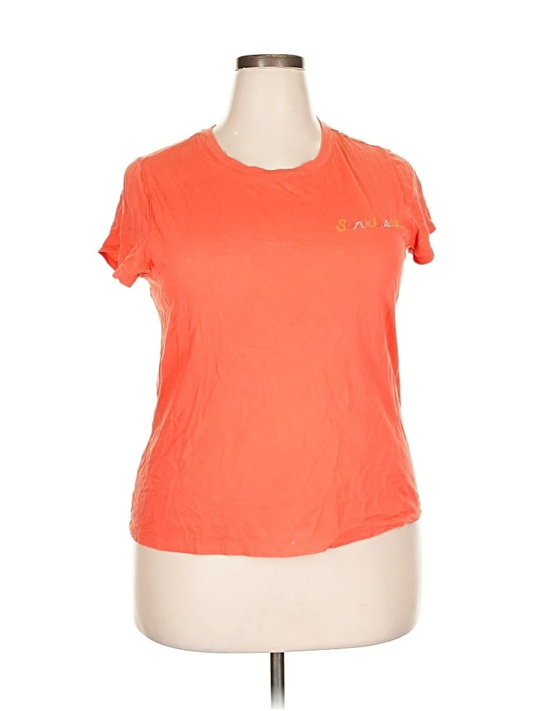 Pre-owned Universal Thread Active T-shirt In Orange
