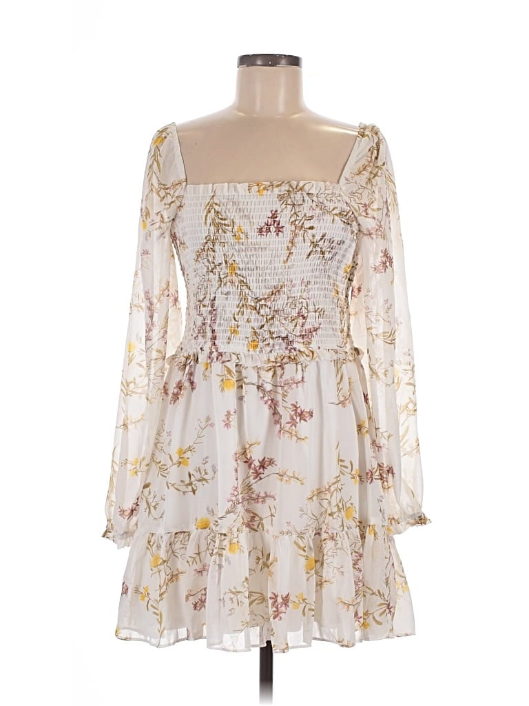 Click to view more detailed imagery on our partner's website Pre-owned Msk Cocktail Dress In White