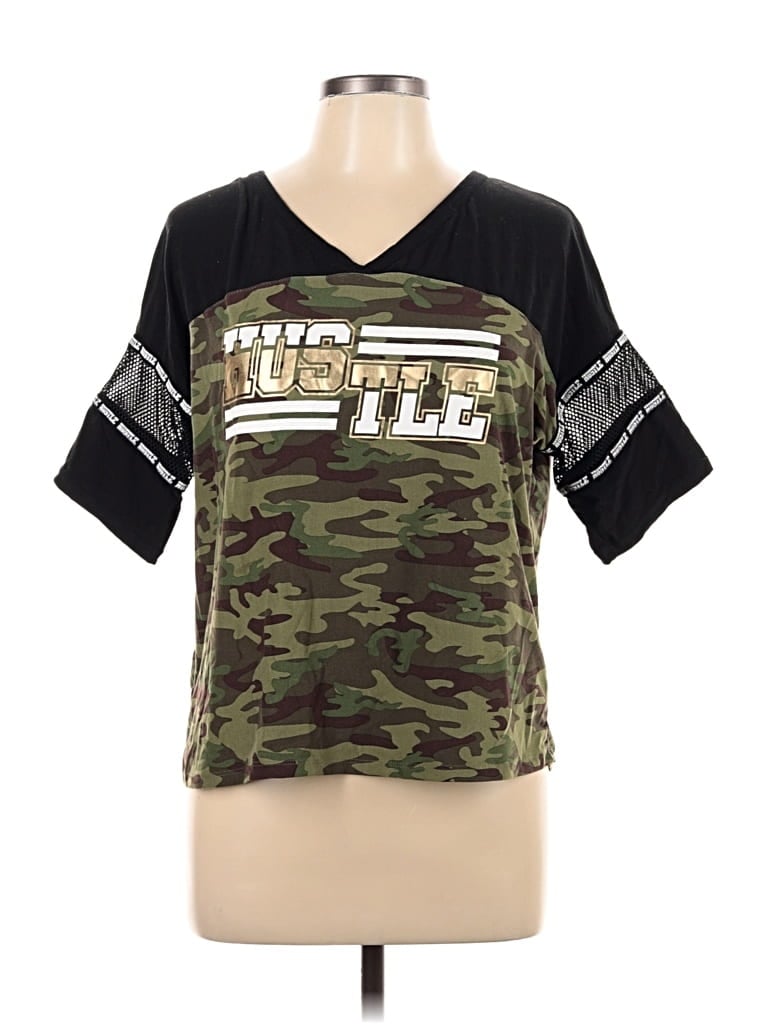 Pre-owned No Boundaries Short Sleeve T-shirt In Green