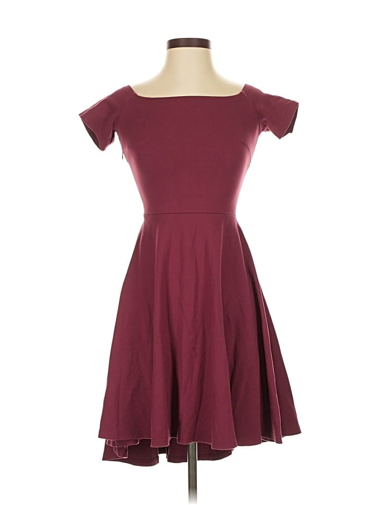 Pre-owned Sarin Mathews Casual Dress In Burgundy