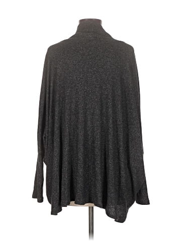 Self Contrast Poncho (view 2)