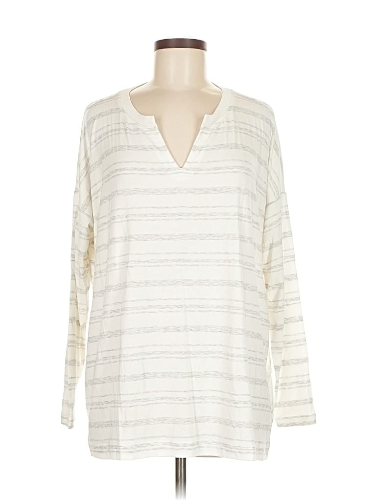 Click to view more detailed imagery on our partner's website Pre-owned Cabi Long Sleeve Top Ivory V Neck Tops In White