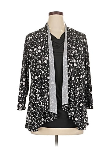 Isabella Rodriguez Kimono (view 1)