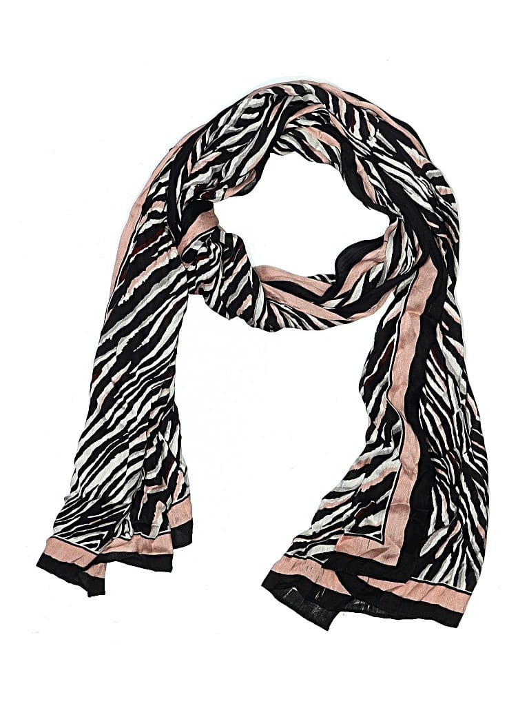 UNBRANDED Pre-owned Scarf In Black