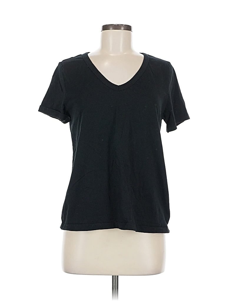Click to view more detailed imagery on our partner's website Pre-owned Gap Short Sleeve T-shirt In Black
