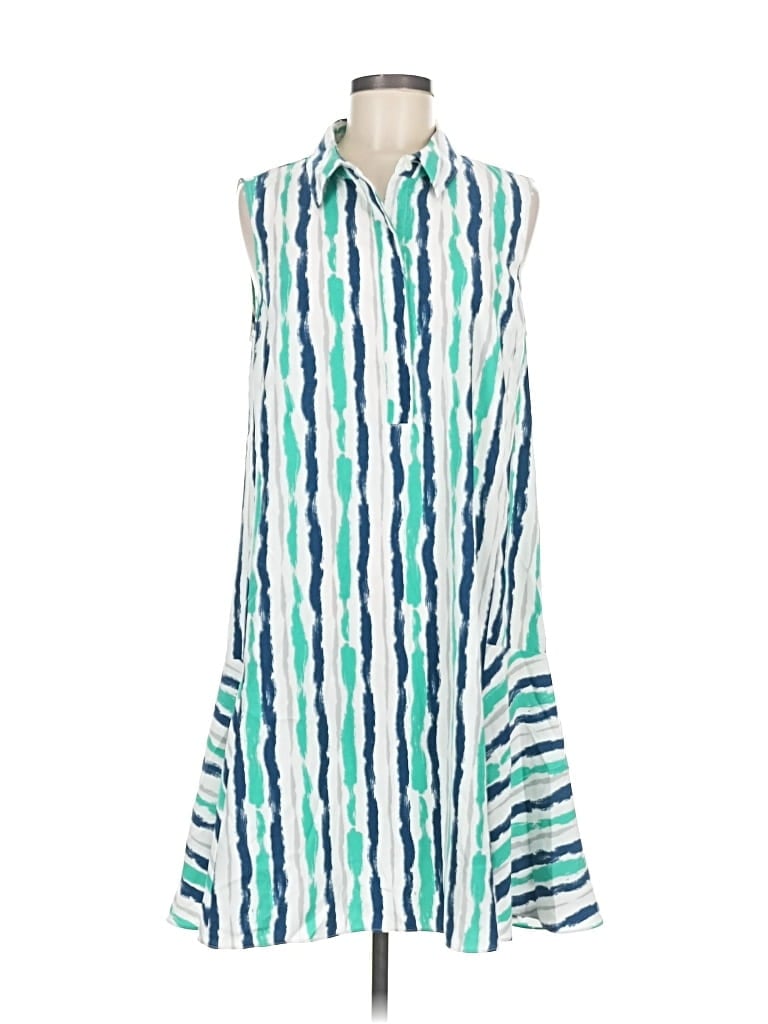 Click to view more detailed imagery on our partner's website Pre-owned Alfani Casual Dress In Green