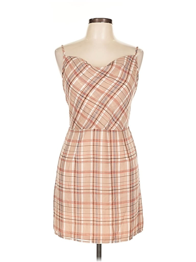 Click to view more detailed imagery on our partner's website Pre-owned Honey Punch Casual Dress In Brown