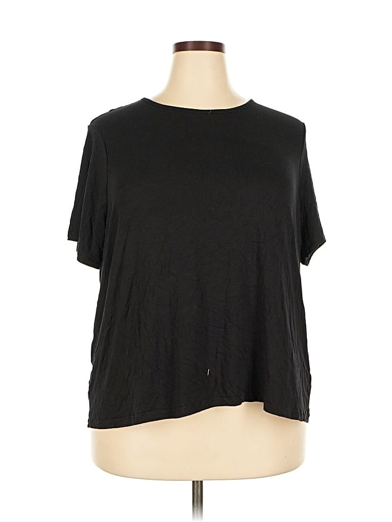 Pre-owned Old Navy Short Sleeve T-shirt In Black