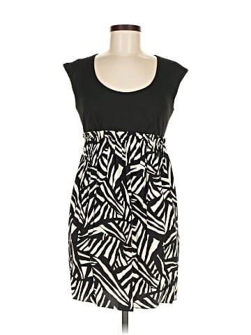 Alice & Trixie Casual Dress (view 1)