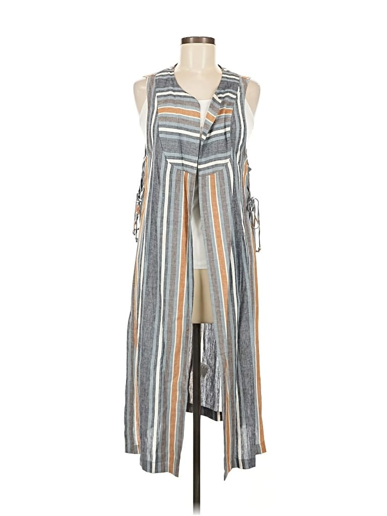 Pre-owned Bcbgeneration Kimono In Gray