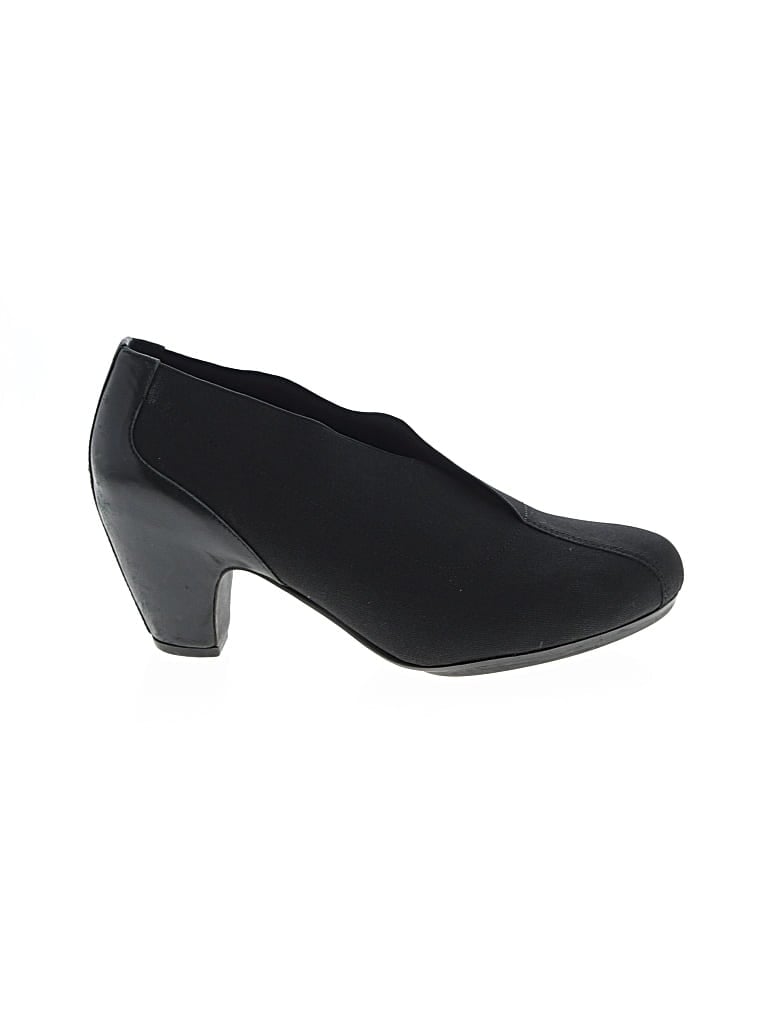 Pre-owned Eileen Fisher Heels In Black
