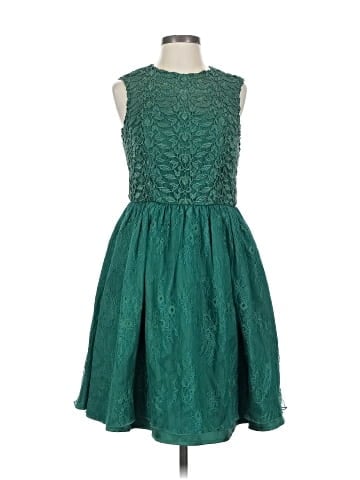 Monique Lhuillier Cocktail Dress (view 1)
