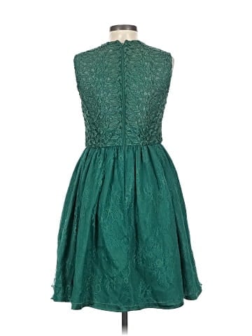 Monique Lhuillier Cocktail Dress (view 2)