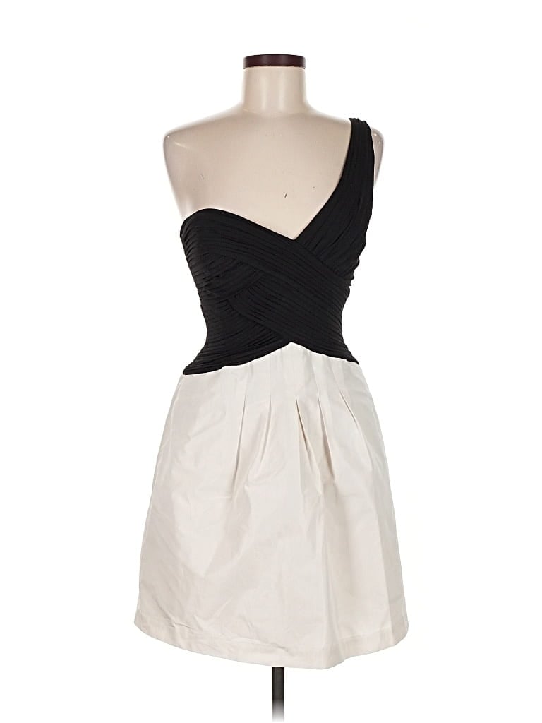 Pre-owned Bcbgmaxazria Cocktail Dress In White