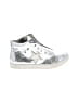 Kidpik Stars Silver Sneakers Size 5 (youth) - photo 1