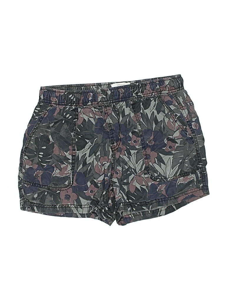 Pre-owned C&c California Shorts In Green